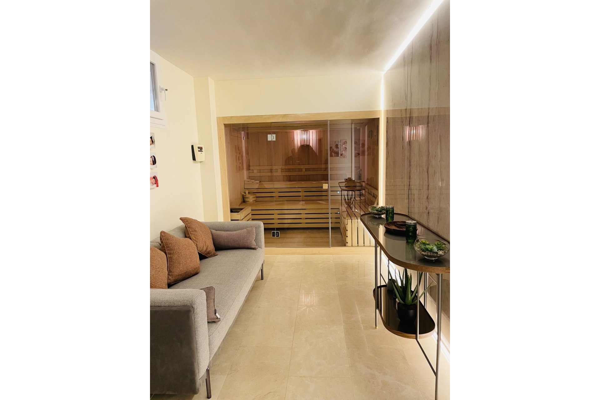 Resale - House - Detached Villa - Marbella - Nagüeles