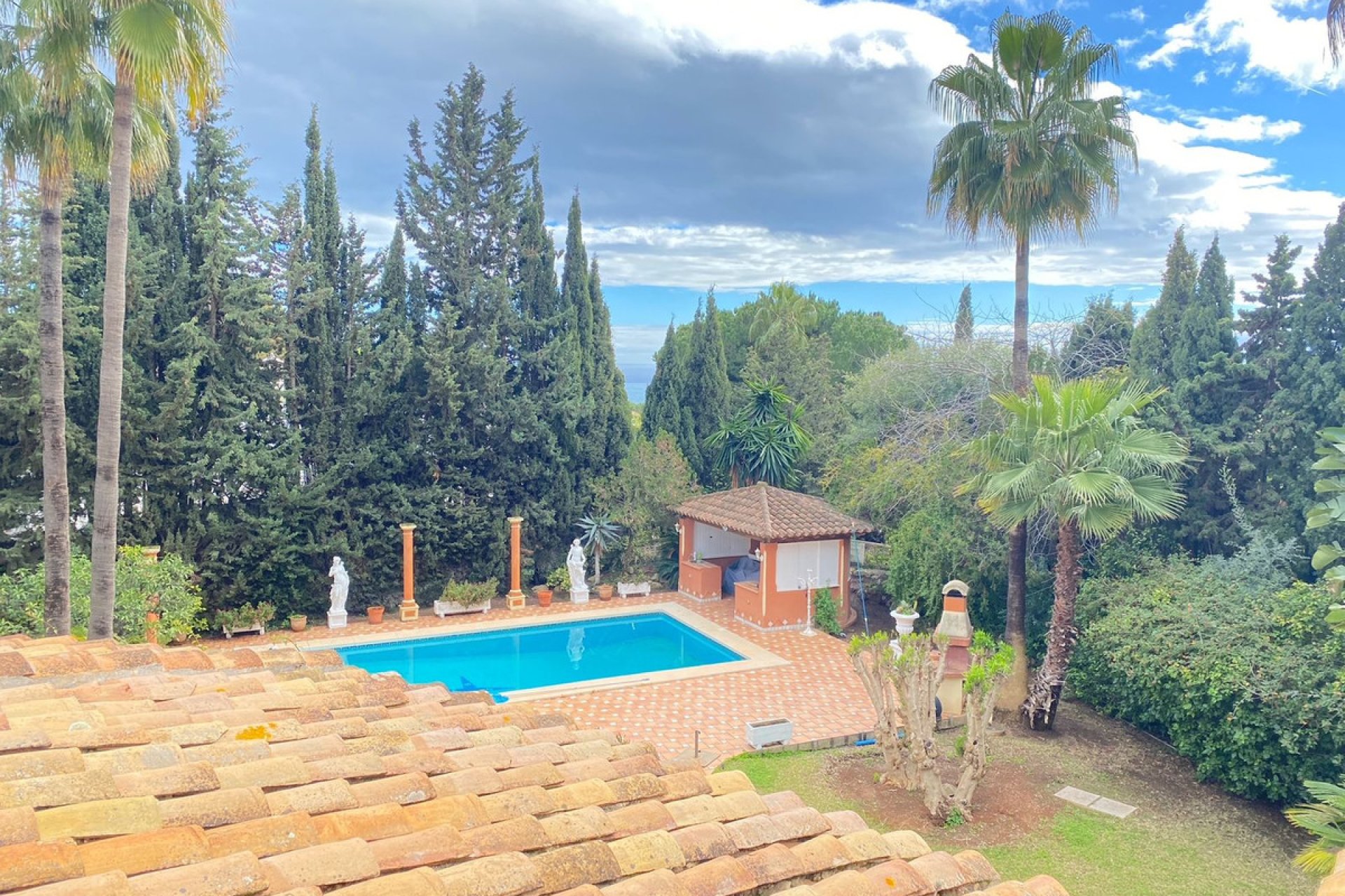 Resale - House - Detached Villa - Marbella - Nagüeles