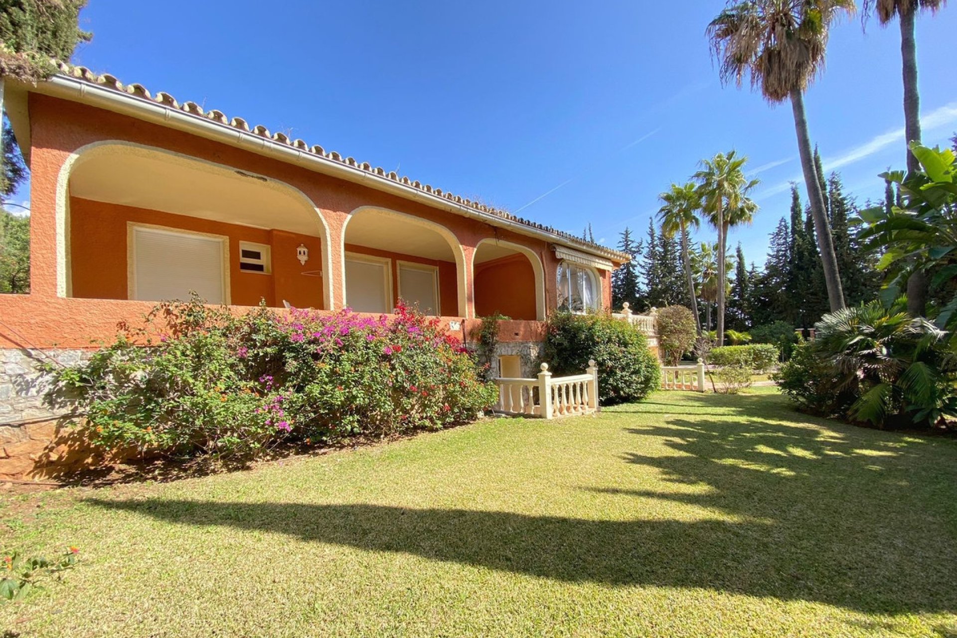 Resale - House - Detached Villa - Marbella - Nagüeles