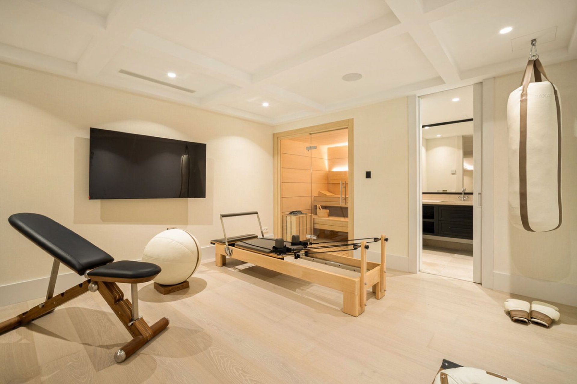 Resale - House - Detached Villa - Marbella - Nagüeles