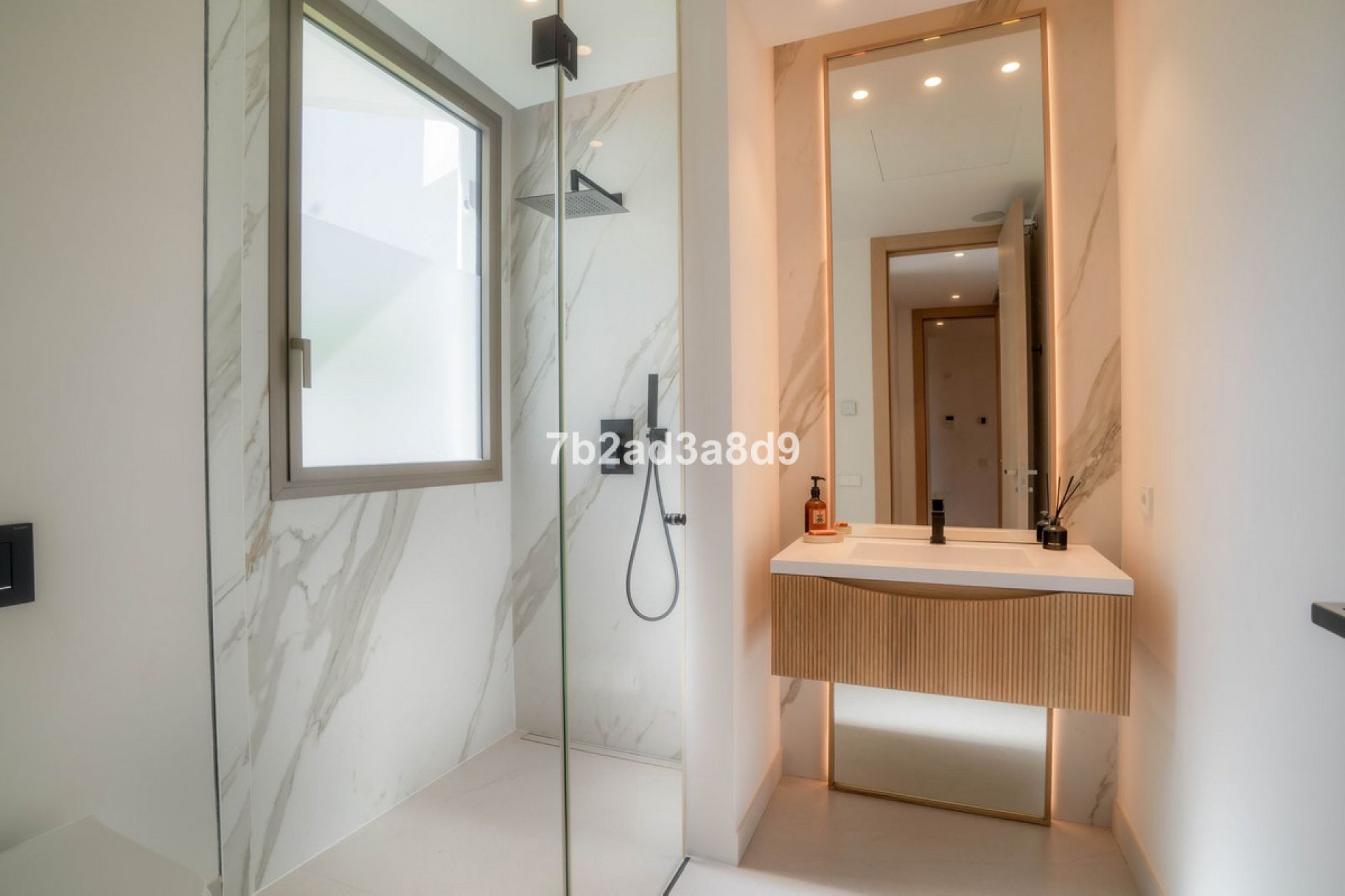 Resale - House - Detached Villa - Marbella - Nueva Andalucia