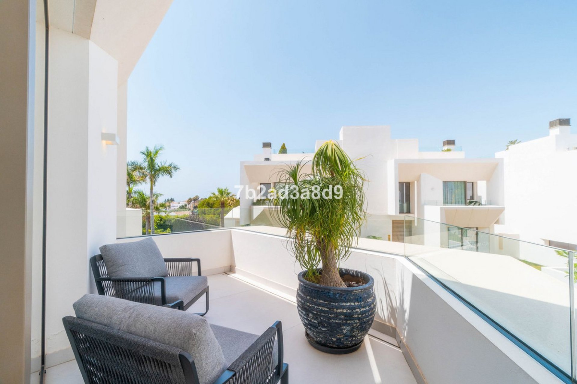 Resale - House - Detached Villa - Marbella - Nueva Andalucia