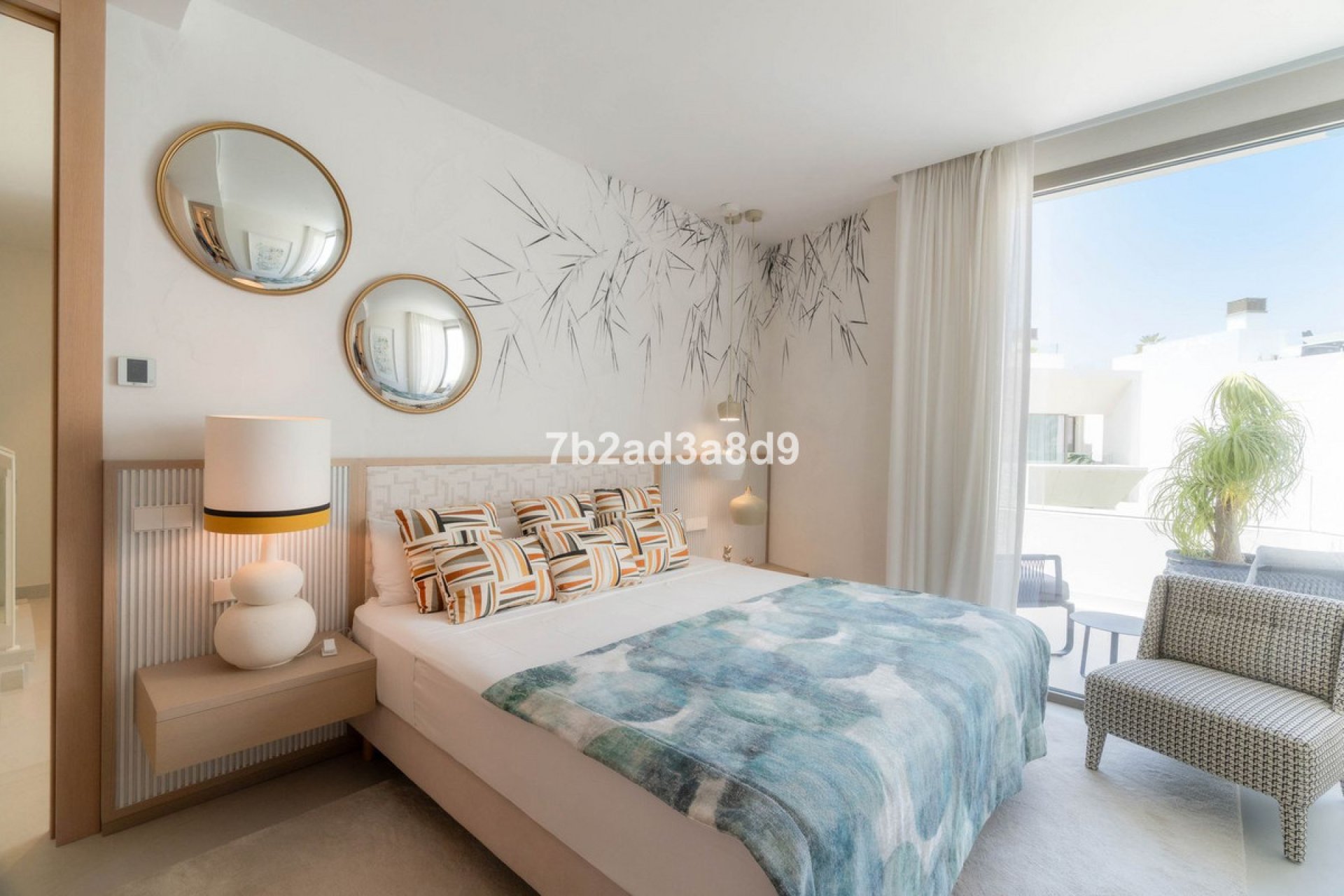 Resale - House - Detached Villa - Marbella - Nueva Andalucia