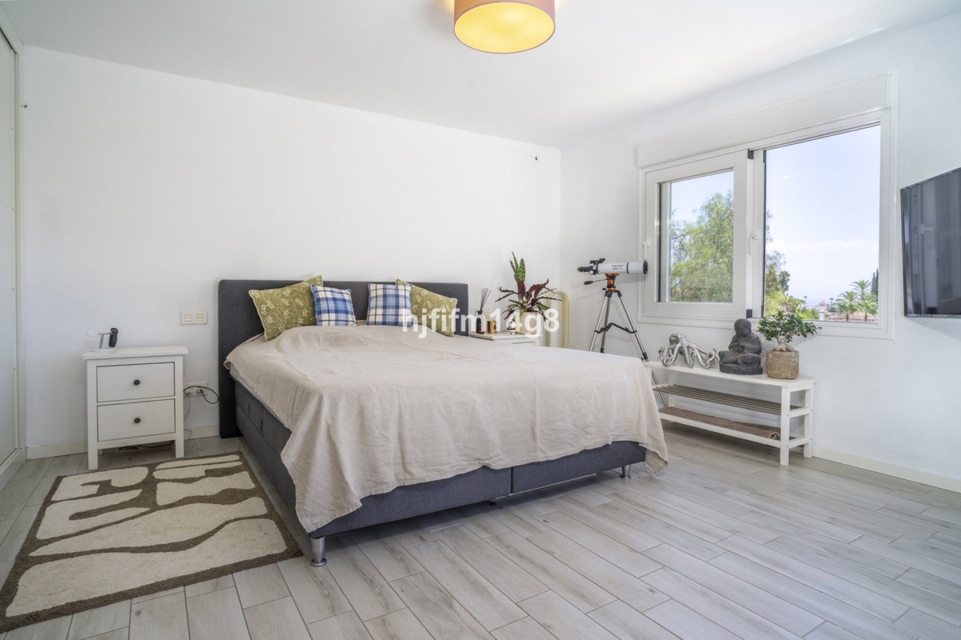 Resale - House - Detached Villa - Marbella - Nueva Andalucia