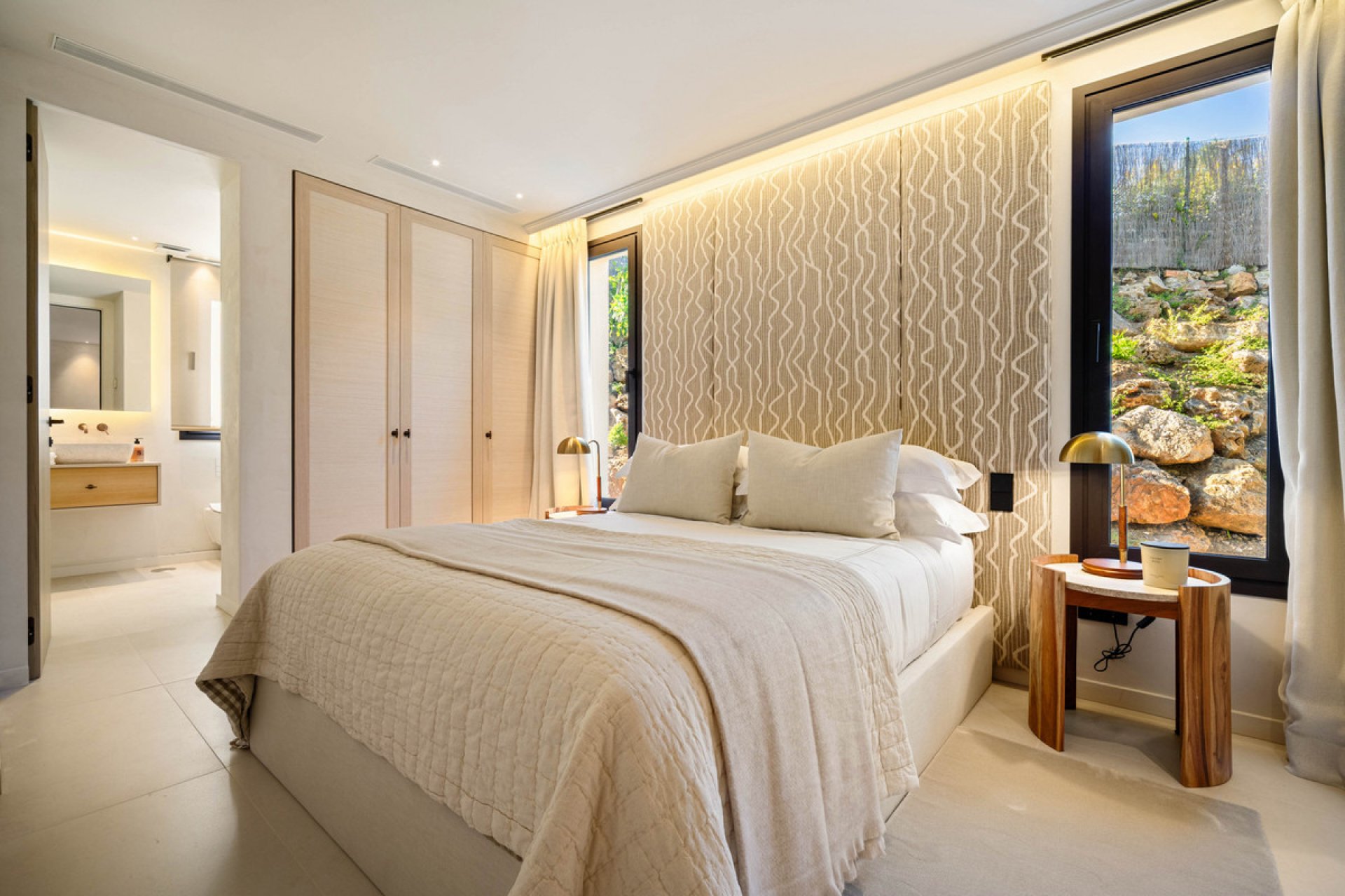 Resale - House - Detached Villa - Marbella - Nueva Andalucia