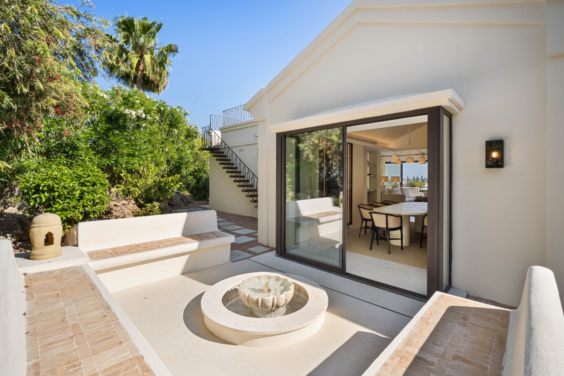 Resale - House - Detached Villa - Marbella - Nueva Andalucia