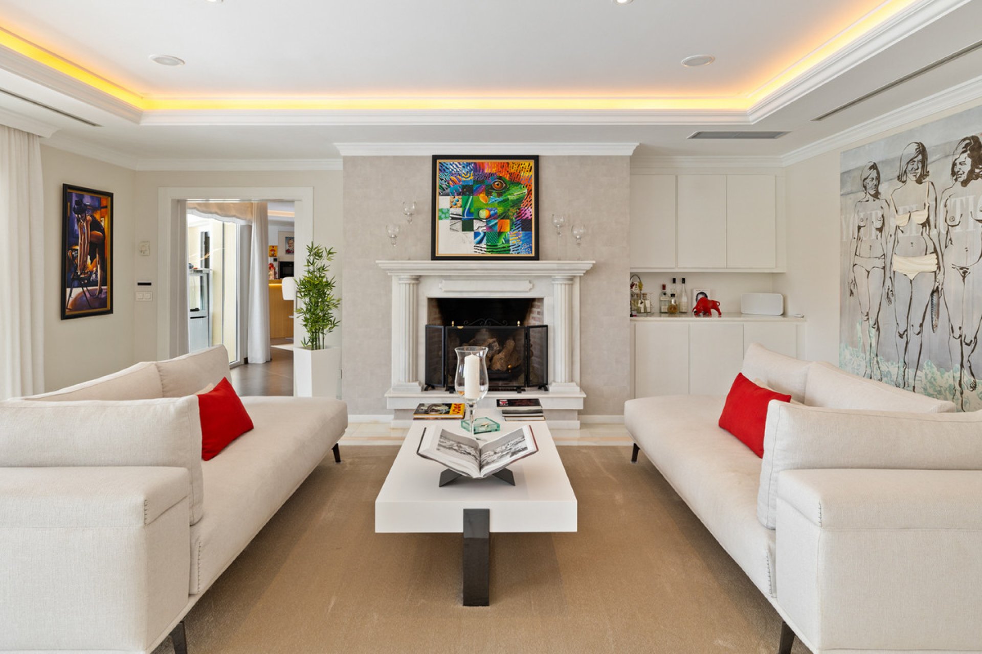 Resale - House - Detached Villa - Marbella - Nueva Andalucia