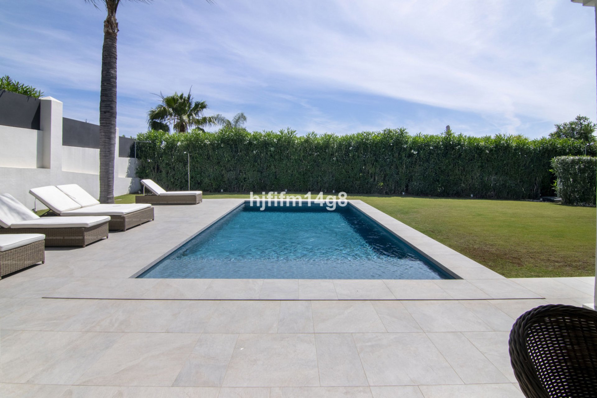 Resale - House - Detached Villa - Marbella - Nueva Andalucia