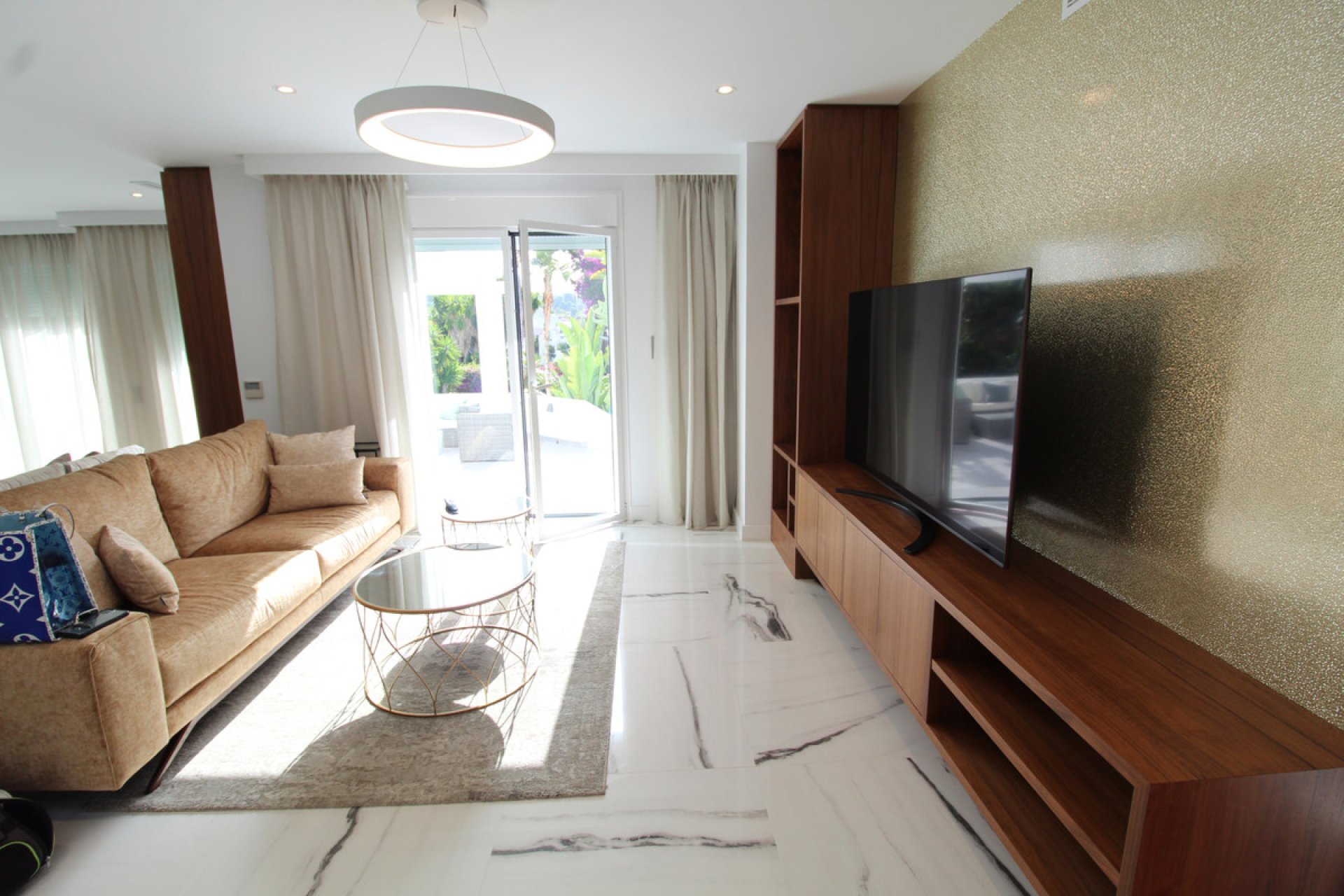 Resale - House - Detached Villa - Marbella - Nueva Andalucia