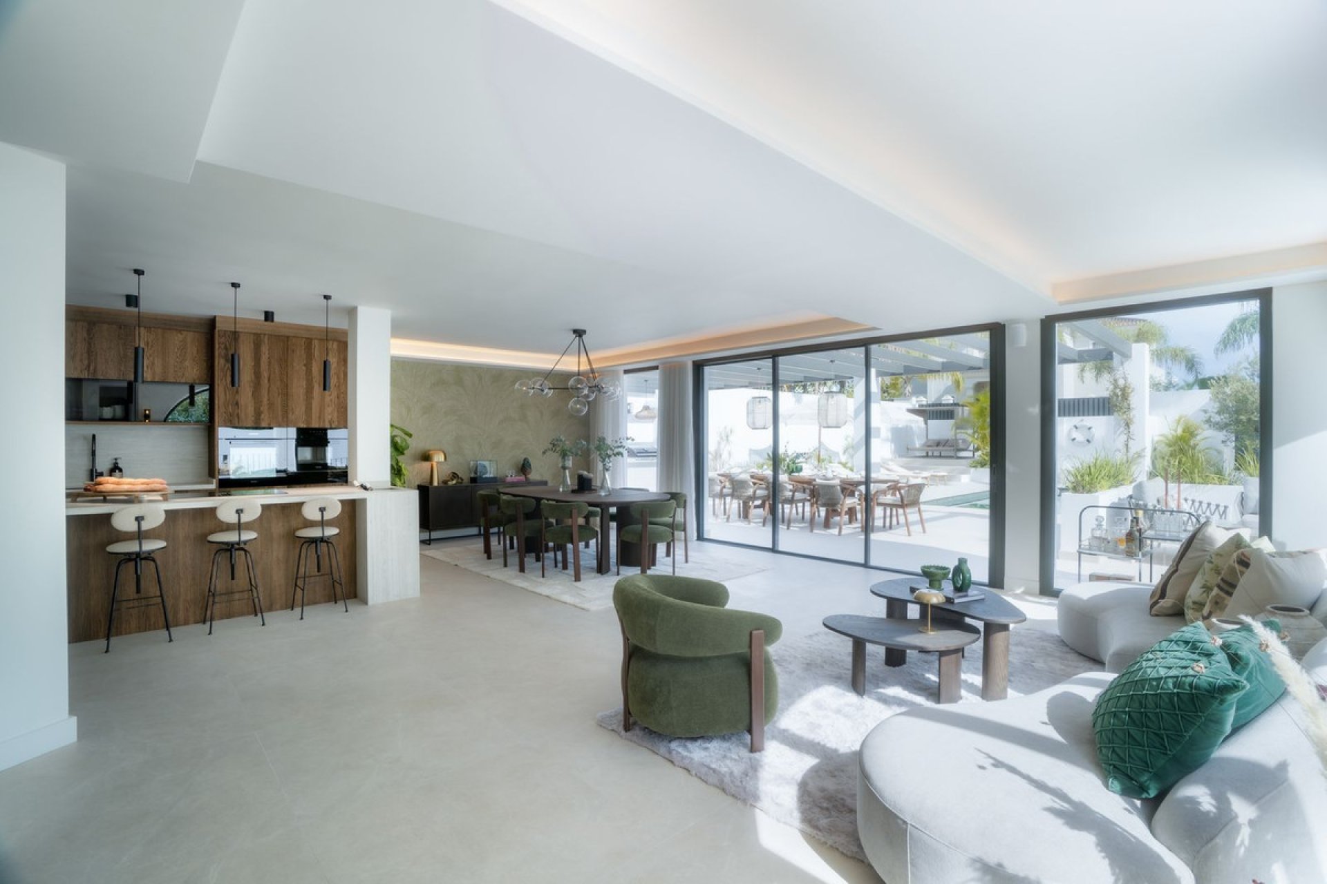 Resale - House - Detached Villa - Marbella - Nueva Andalucia