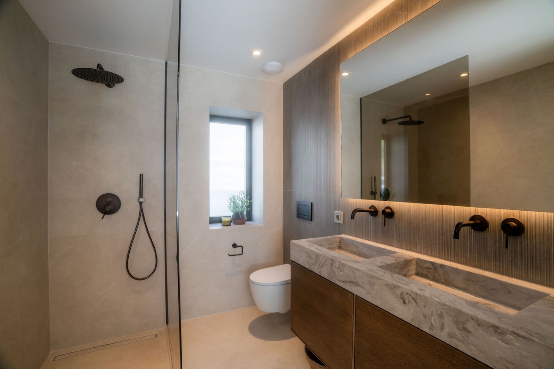 Resale - House - Detached Villa - Marbella - Nueva Andalucia