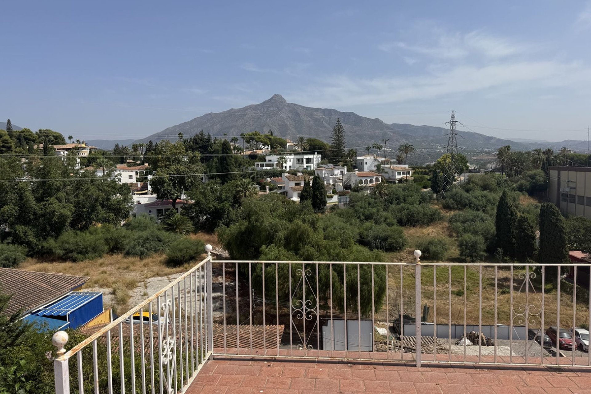 Resale - House - Detached Villa - Marbella - Nueva Andalucia