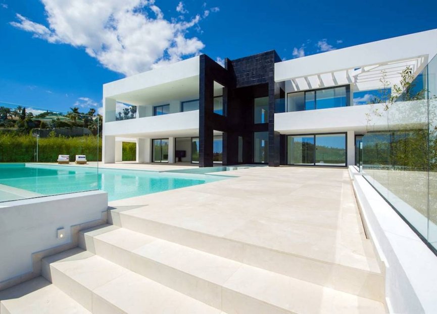 Resale - House - Detached Villa - Marbella - Nueva Andalucia