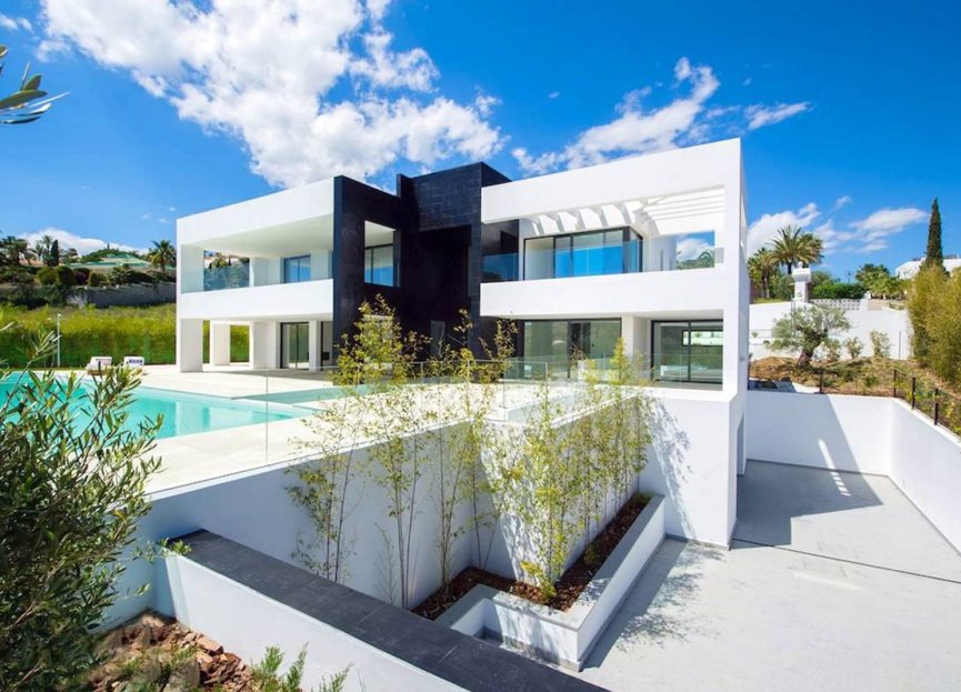 Resale - House - Detached Villa - Marbella - Nueva Andalucia