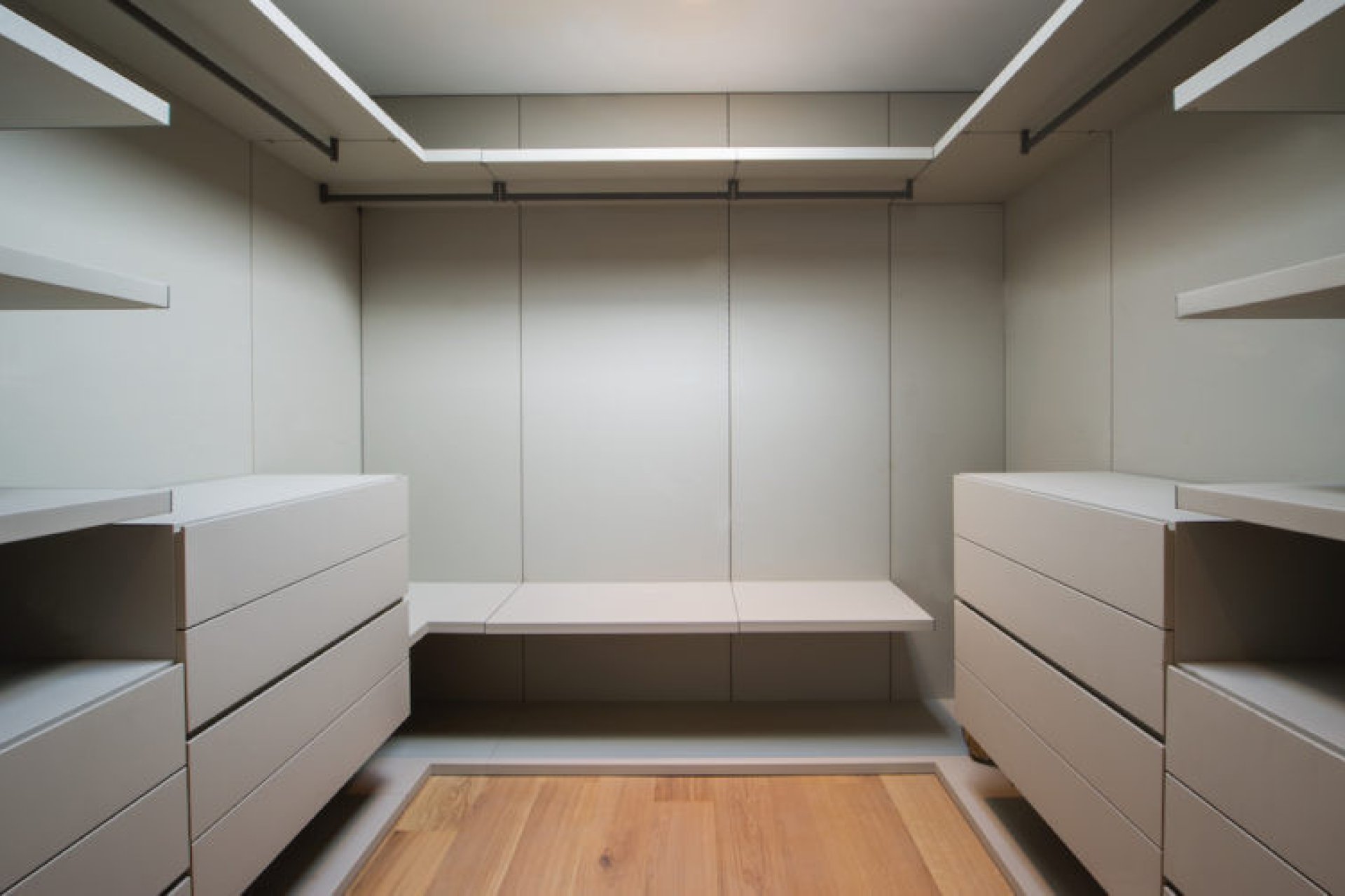 Resale - House - Detached Villa - Marbella - Nueva Andalucia