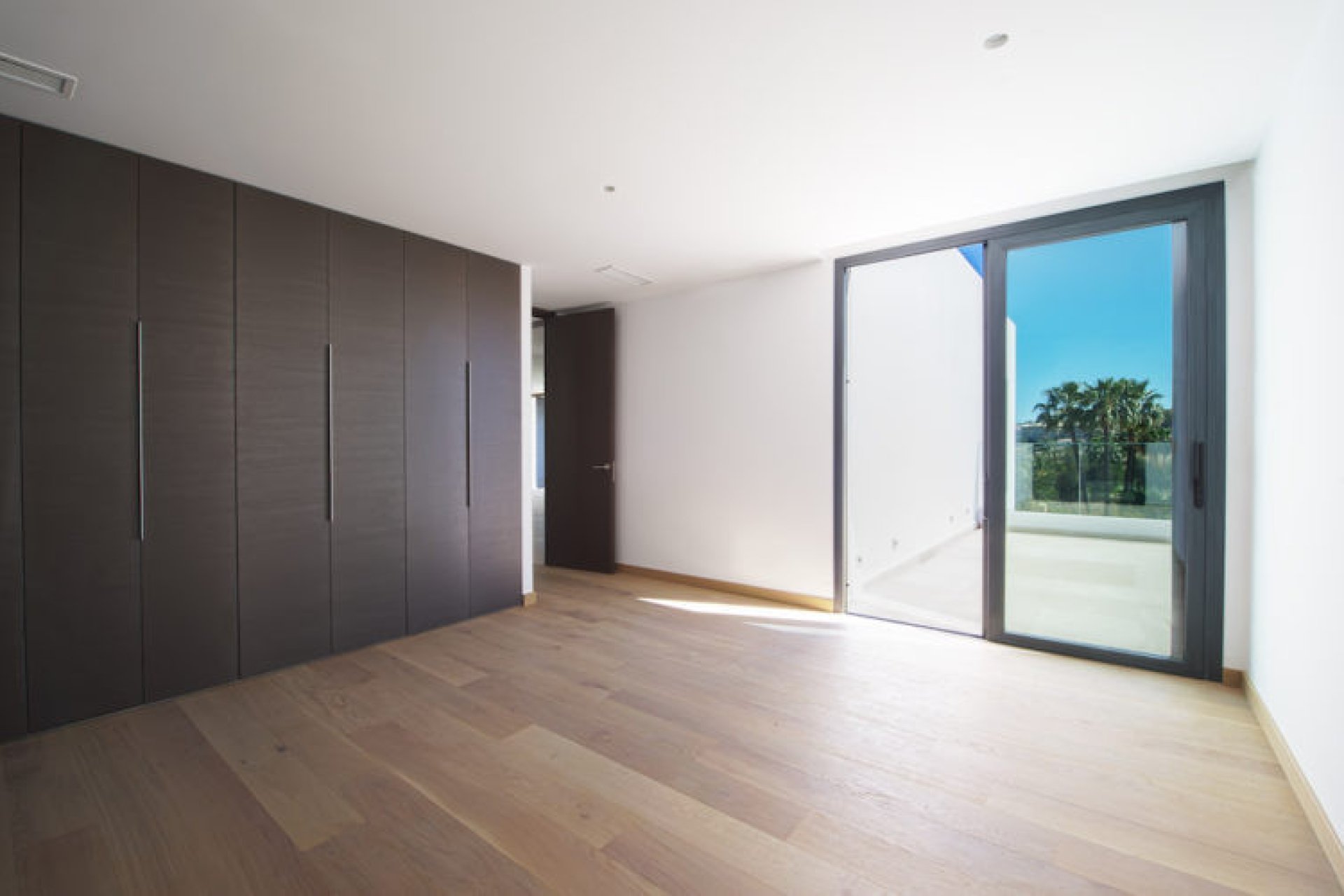 Resale - House - Detached Villa - Marbella - Nueva Andalucia