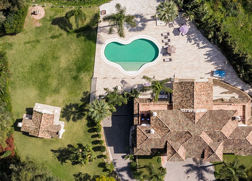 Resale - House - Detached Villa - Marbella - Nueva Andalucia