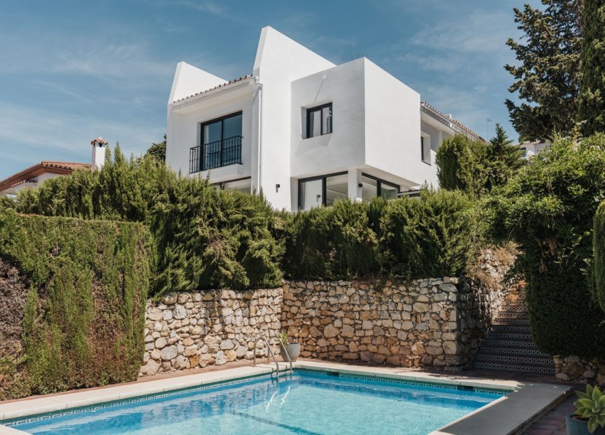 Resale - House - Detached Villa - Marbella - Nueva Andalucia