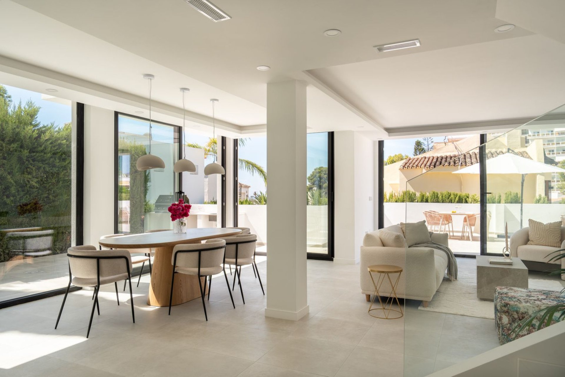 Resale - House - Detached Villa - Marbella - Nueva Andalucia