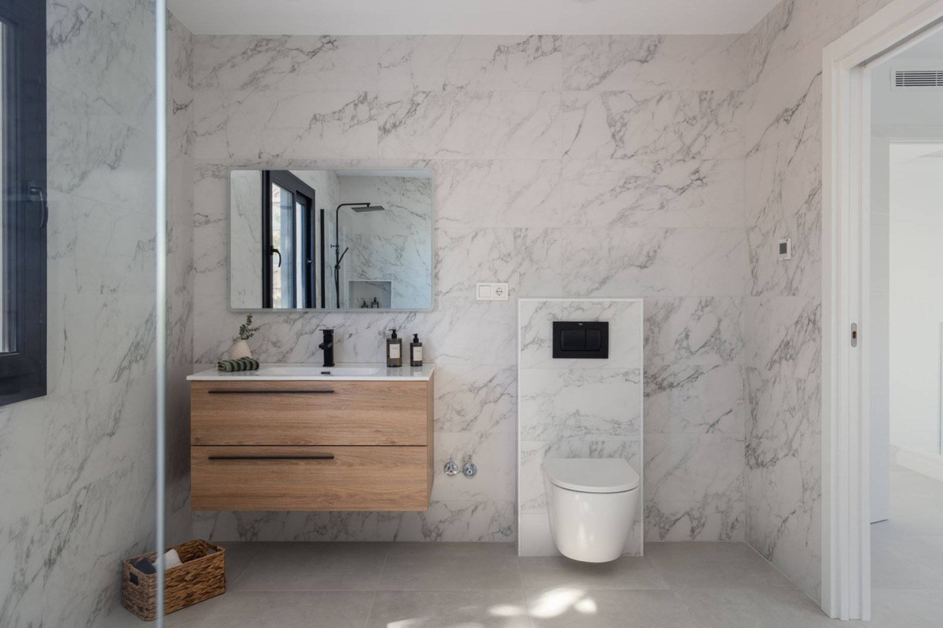 Resale - House - Detached Villa - Marbella - Nueva Andalucia