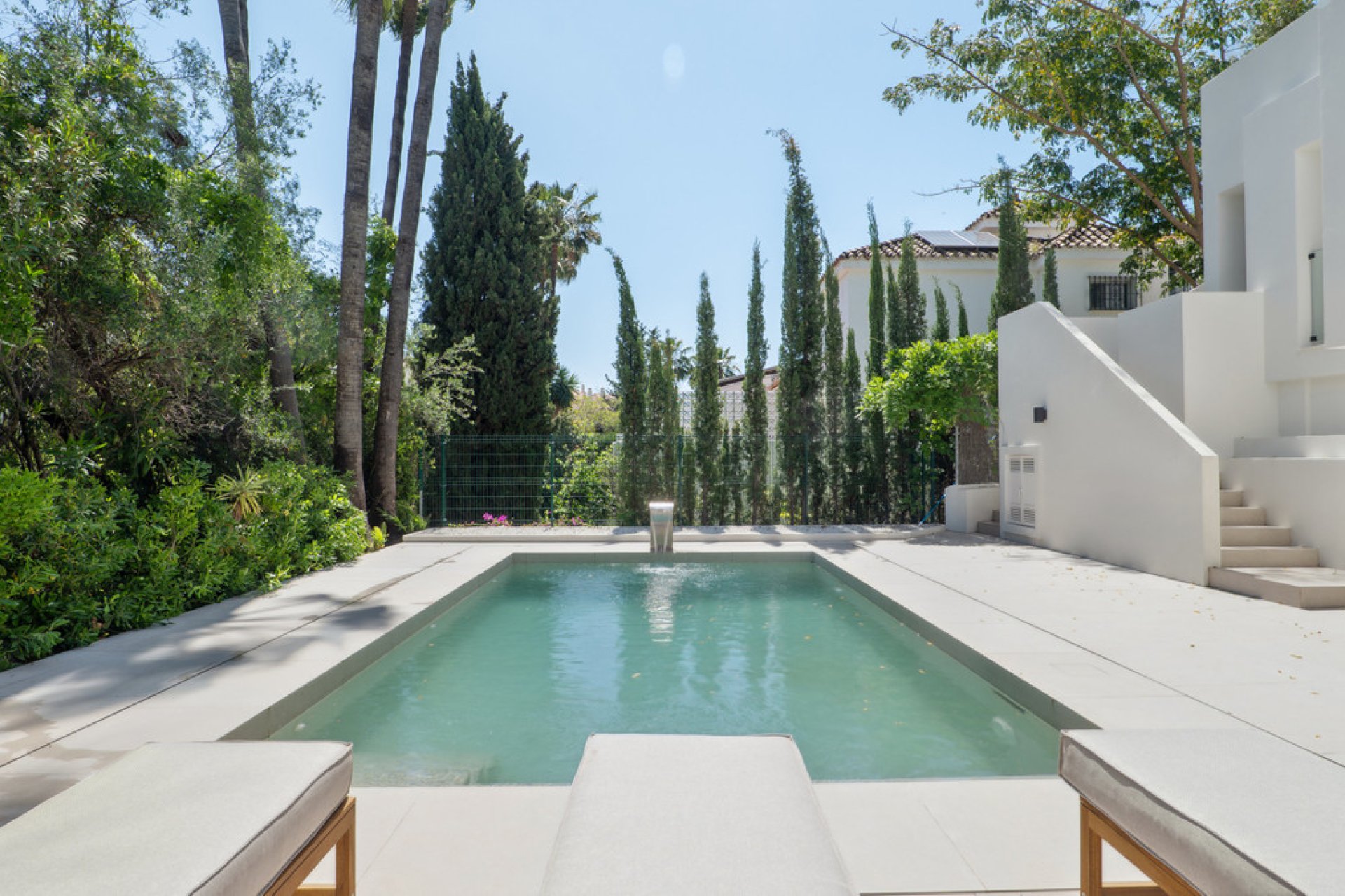 Resale - House - Detached Villa - Marbella - Nueva Andalucia