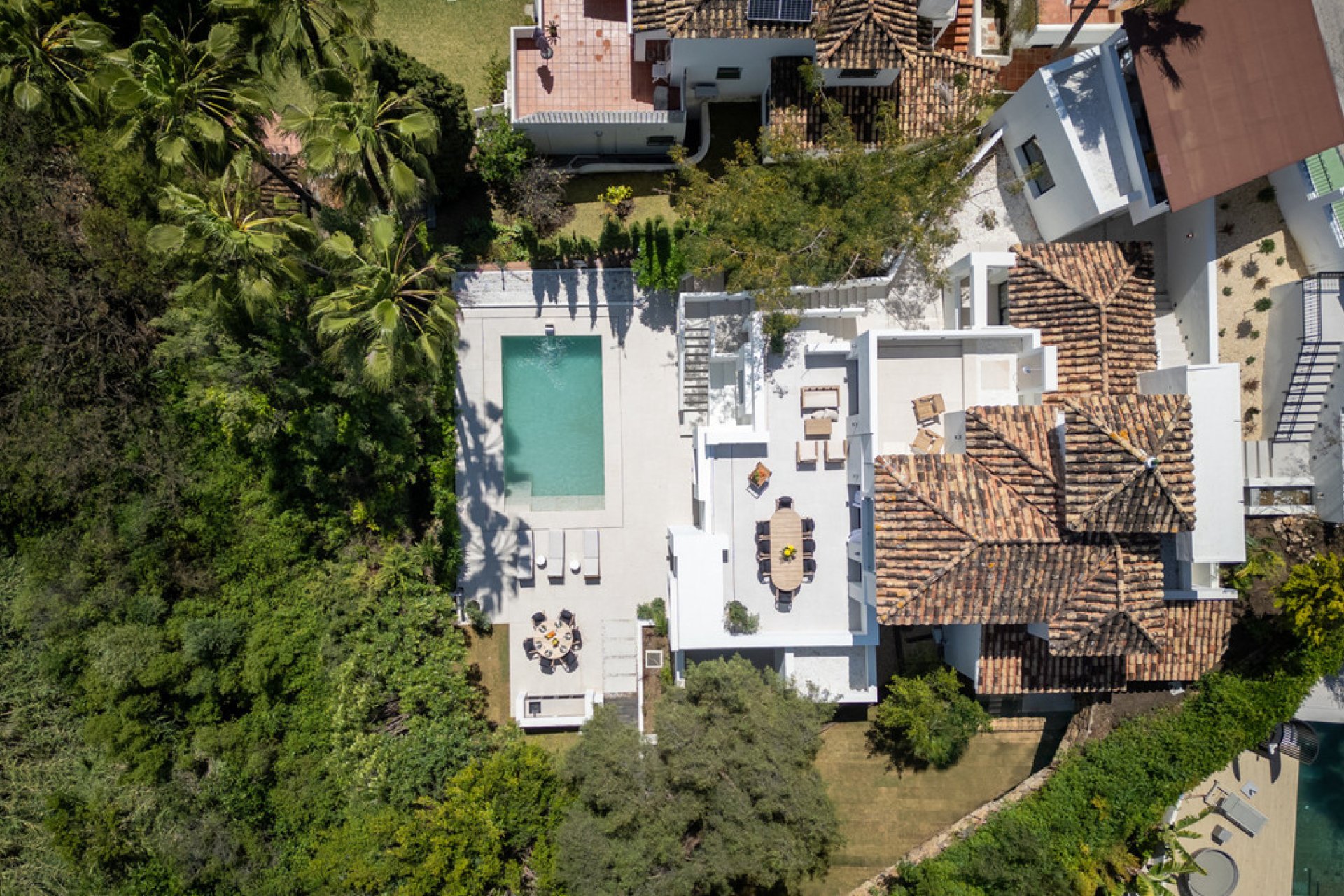 Resale - House - Detached Villa - Marbella - Nueva Andalucia