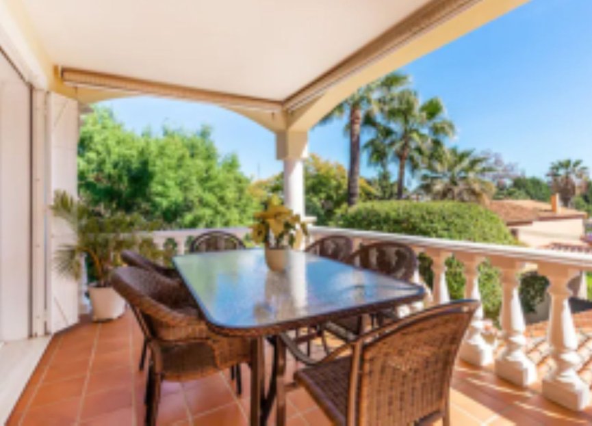 Resale - House - Detached Villa - Marbella - Nueva Andalucia