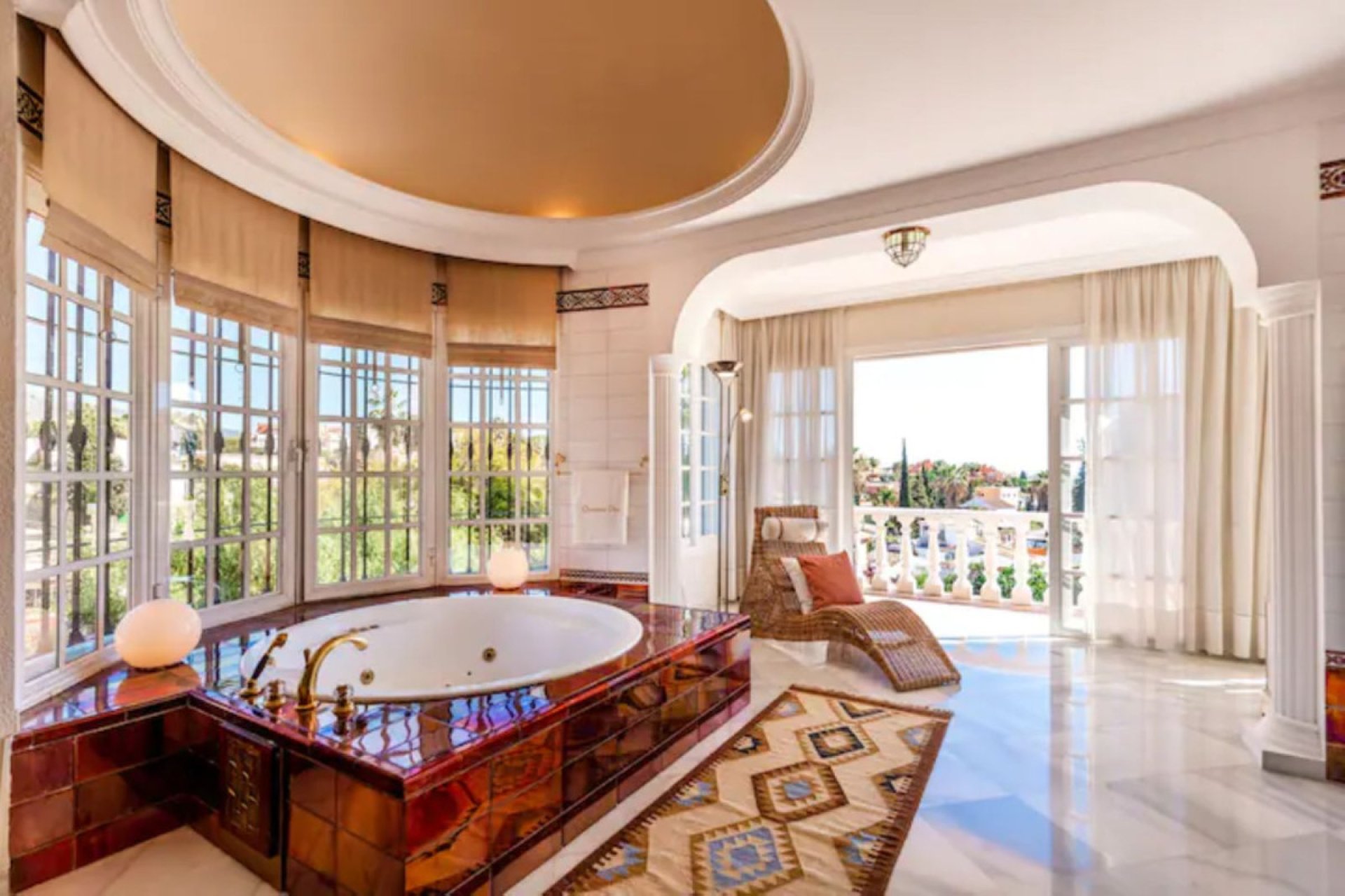 Resale - House - Detached Villa - Marbella - Nueva Andalucia