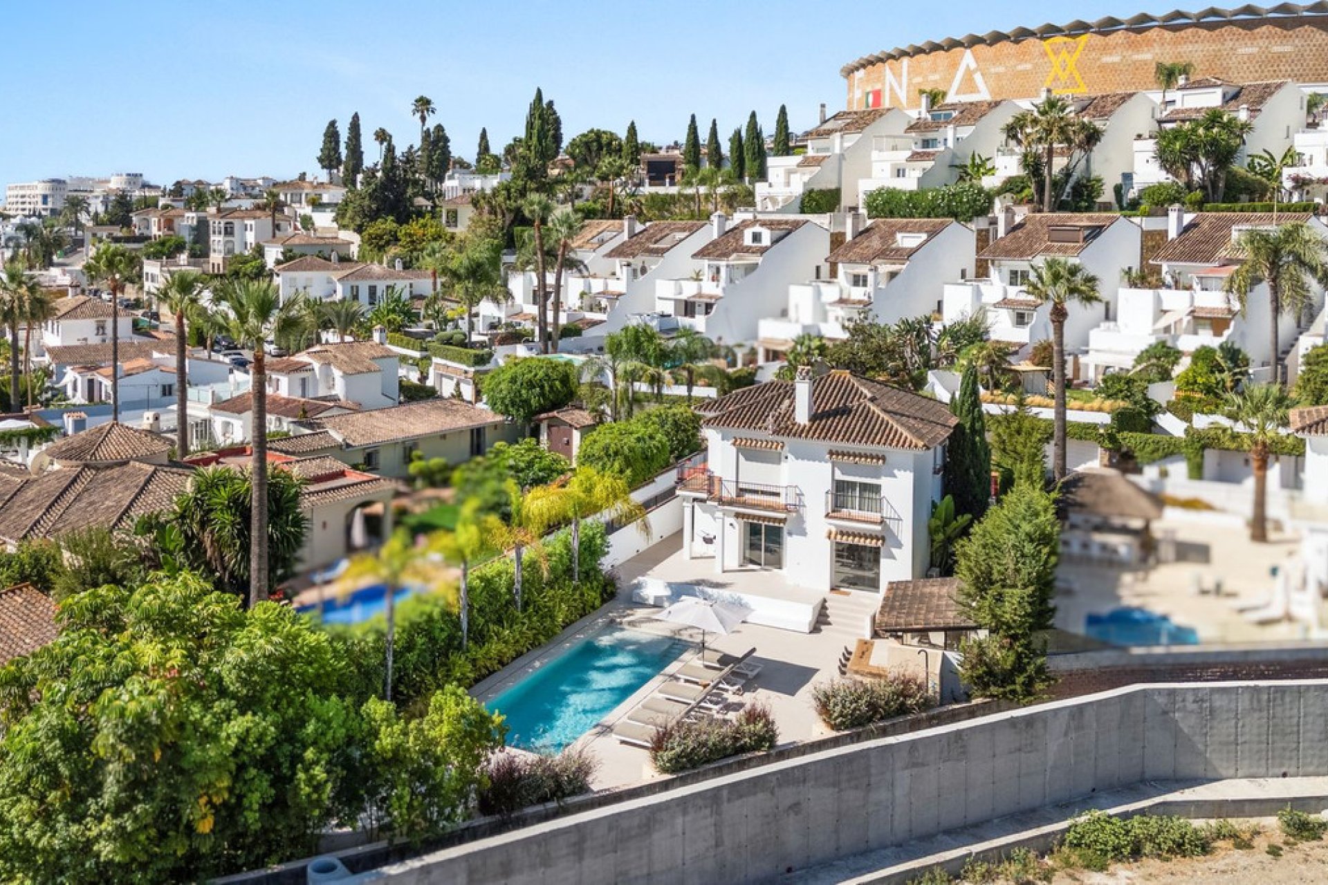 Resale - House - Detached Villa - Marbella - Nueva Andalucia