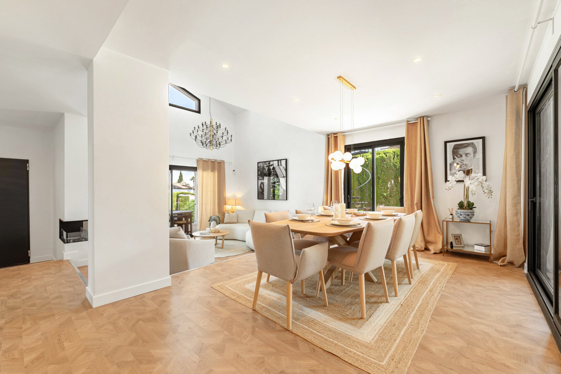 Resale - House - Detached Villa - Marbella - Nueva Andalucia