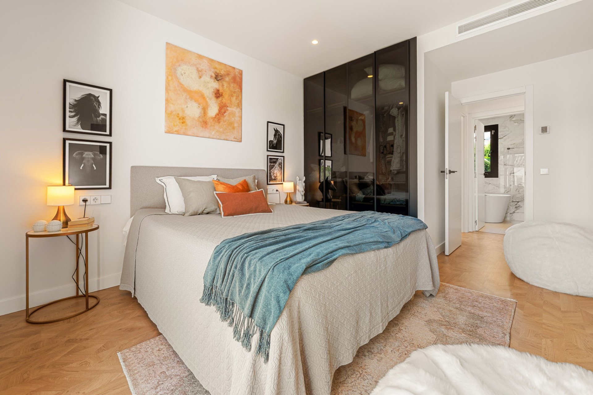 Resale - House - Detached Villa - Marbella - Nueva Andalucia