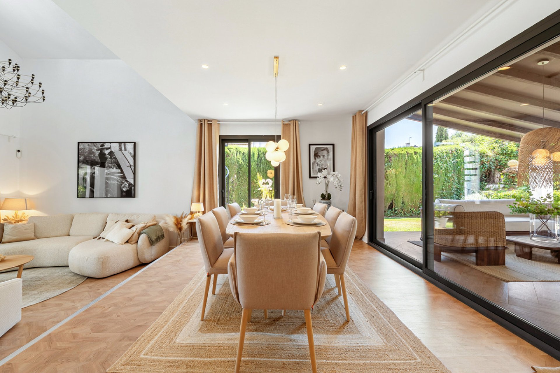 Resale - House - Detached Villa - Marbella - Nueva Andalucia