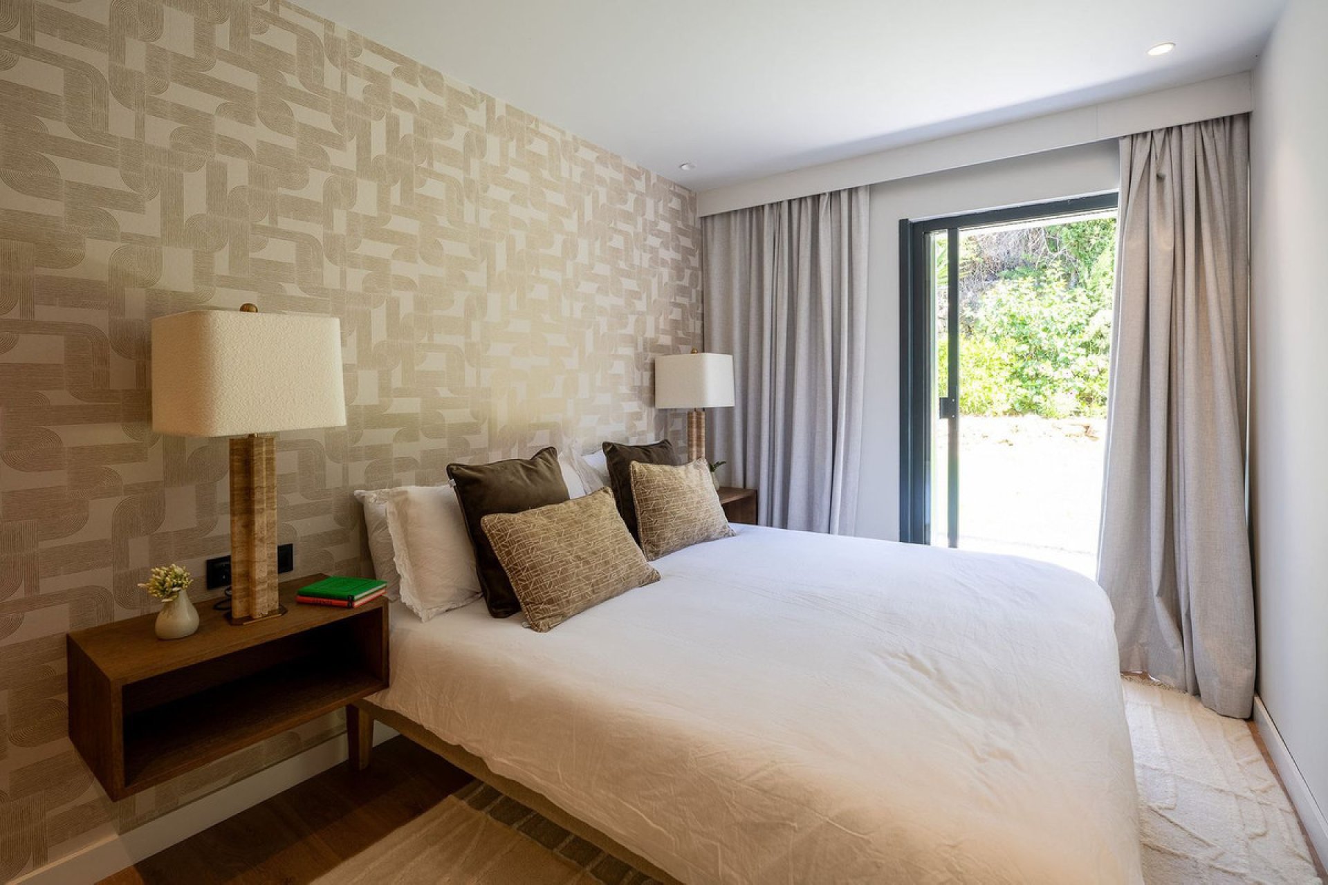 Resale - House - Detached Villa - Marbella - Nueva Andalucia