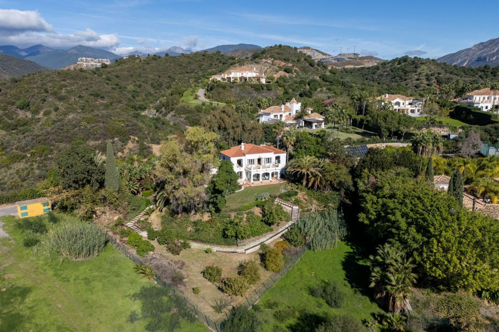 Resale - House - Detached Villa - Marbella - Nueva Andalucia