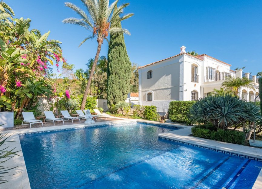 Resale - House - Detached Villa - Marbella - Nueva Andalucia