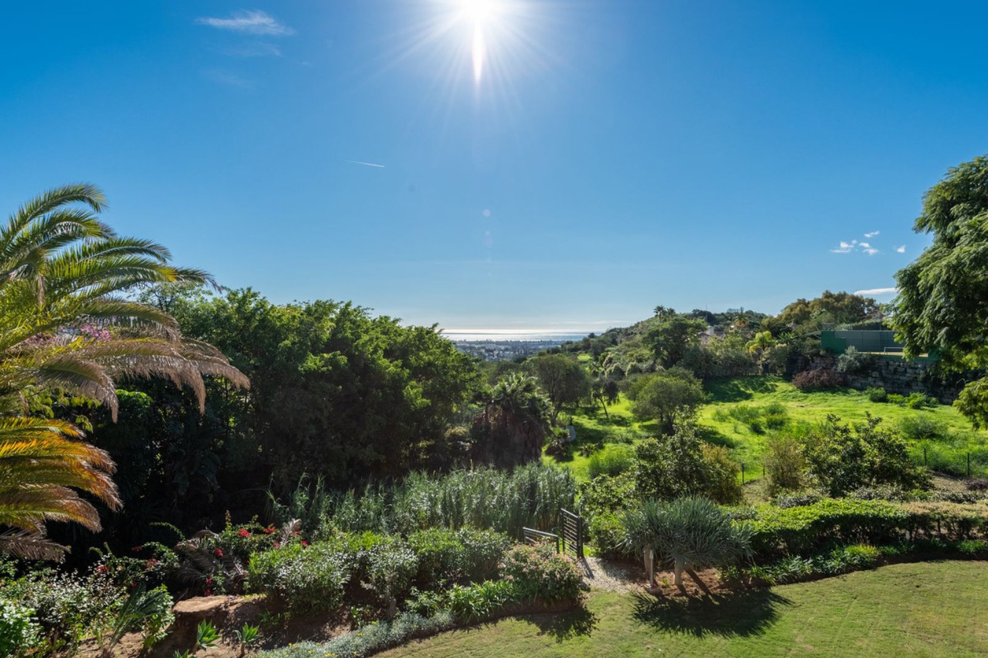 Resale - House - Detached Villa - Marbella - Nueva Andalucia