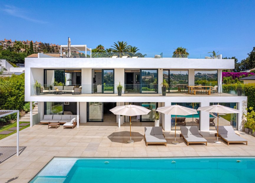 Resale - House - Detached Villa - Marbella - Nueva Andalucia