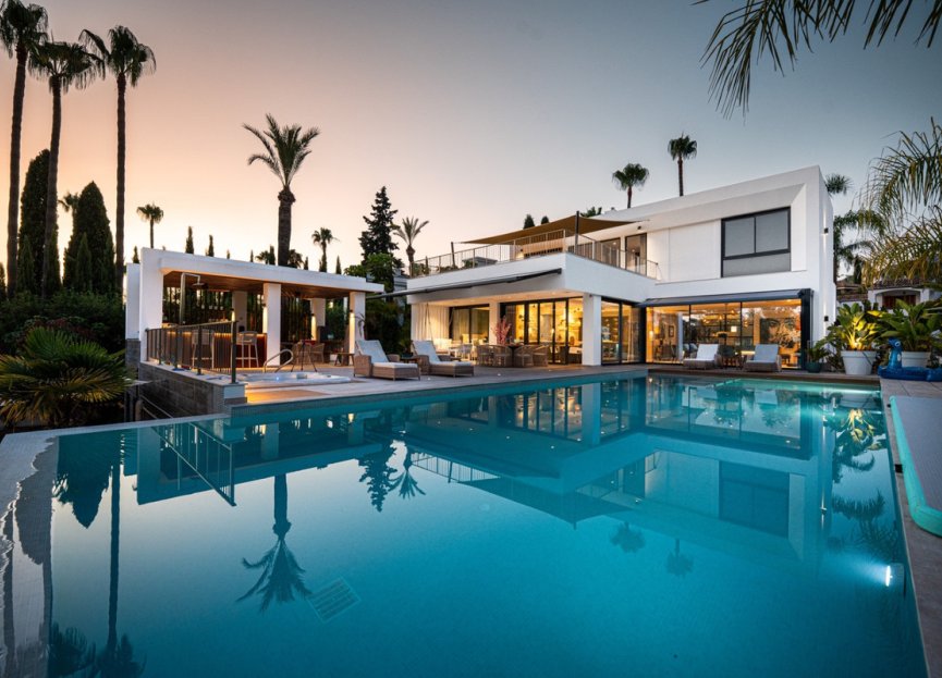 Resale - House - Detached Villa - Marbella - Nueva Andalucia