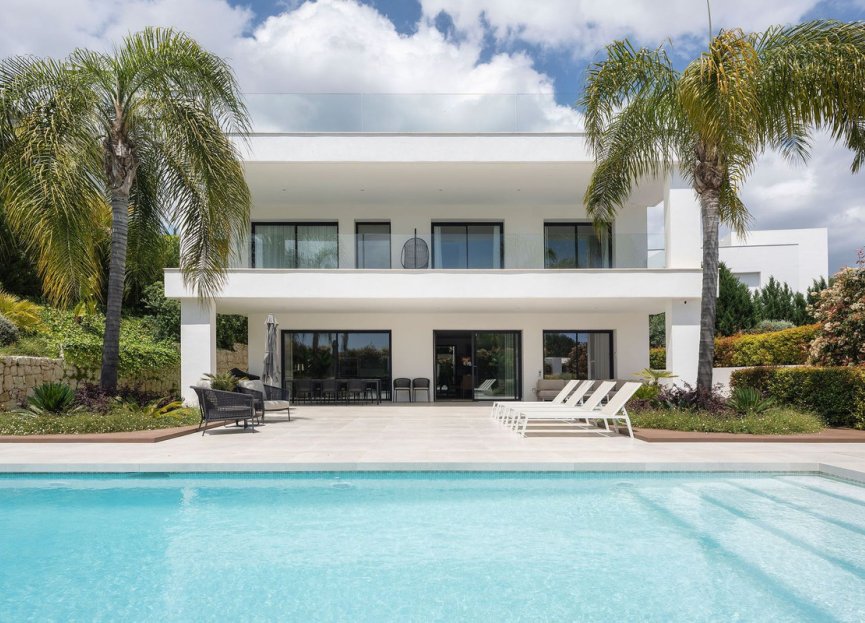 Resale - House - Detached Villa - Marbella - Nueva Andalucia