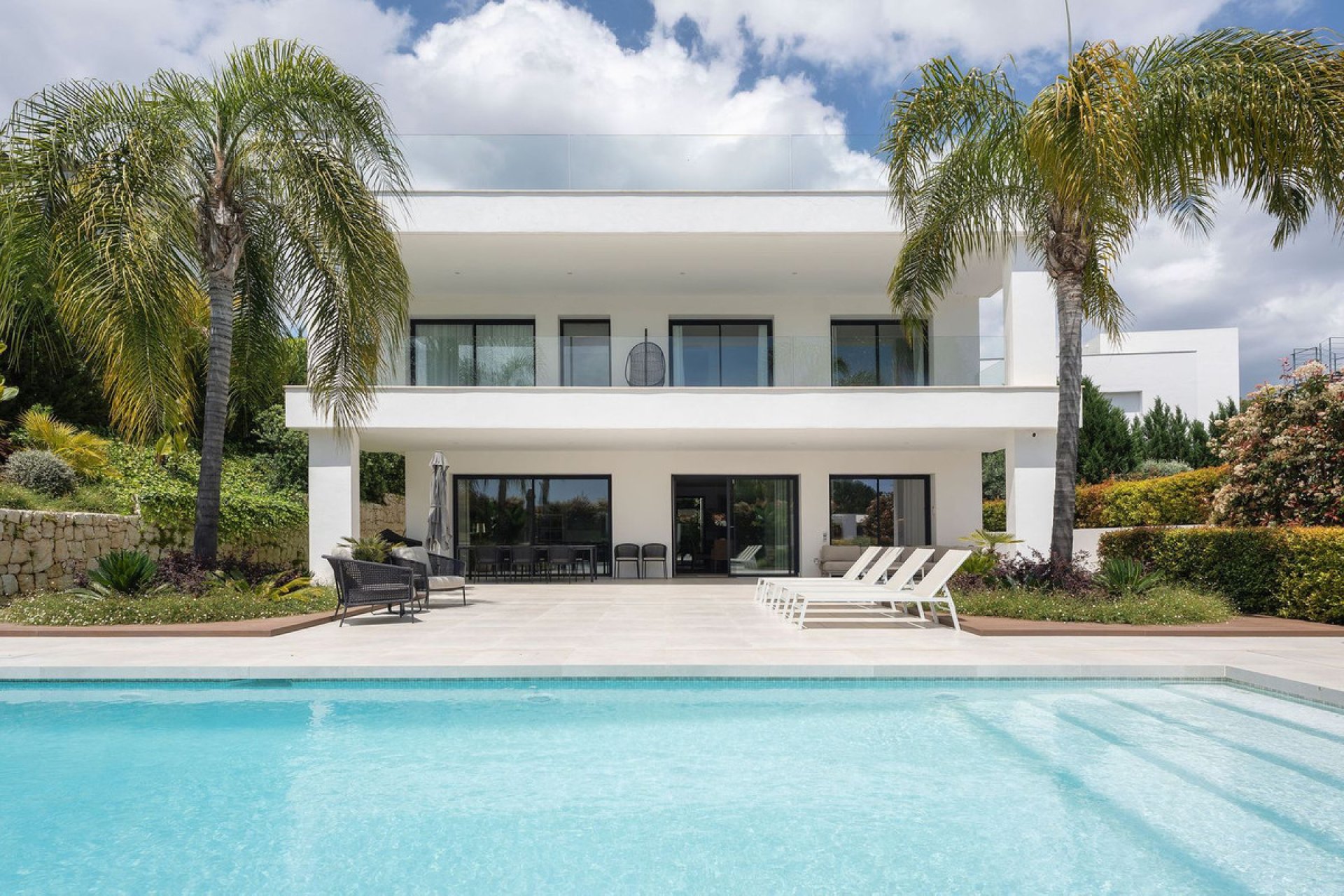 Resale - House - Detached Villa - Marbella - Nueva Andalucia