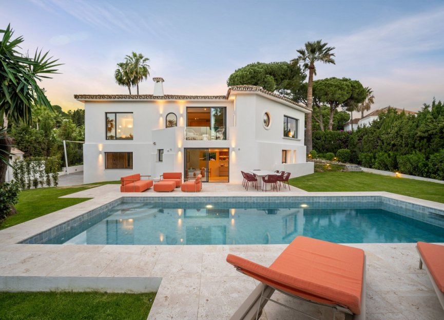 Resale - House - Detached Villa - Marbella - Nueva Andalucia