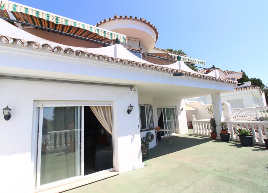 Resale - House - Detached Villa - Marbella - Nueva Andalucia