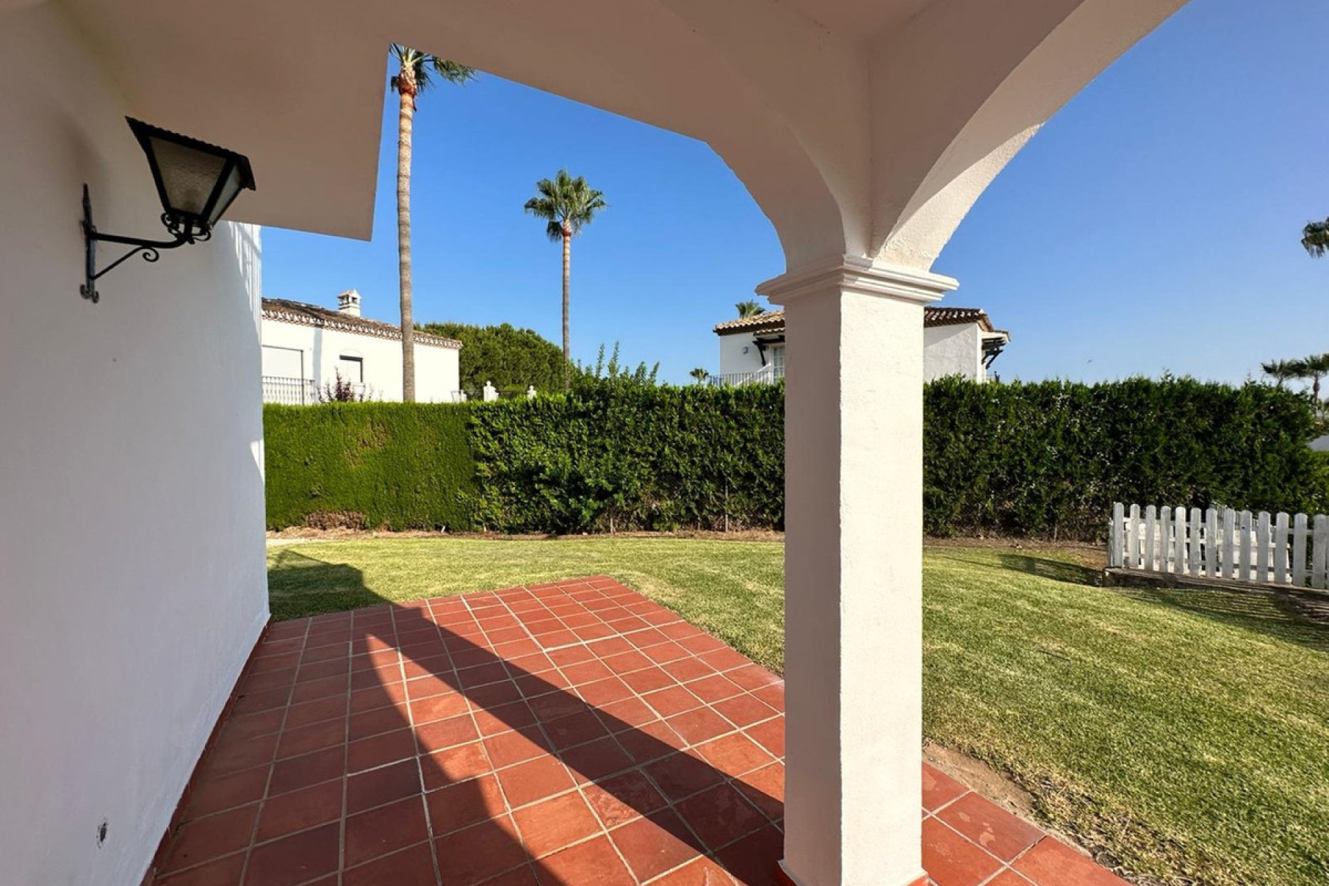 Resale - House - Detached Villa - Marbella - Nueva Andalucia