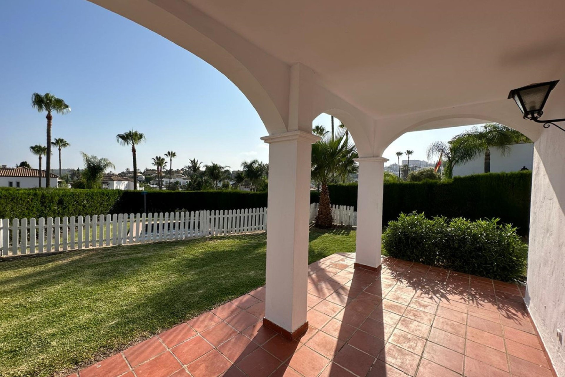 Resale - House - Detached Villa - Marbella - Nueva Andalucia