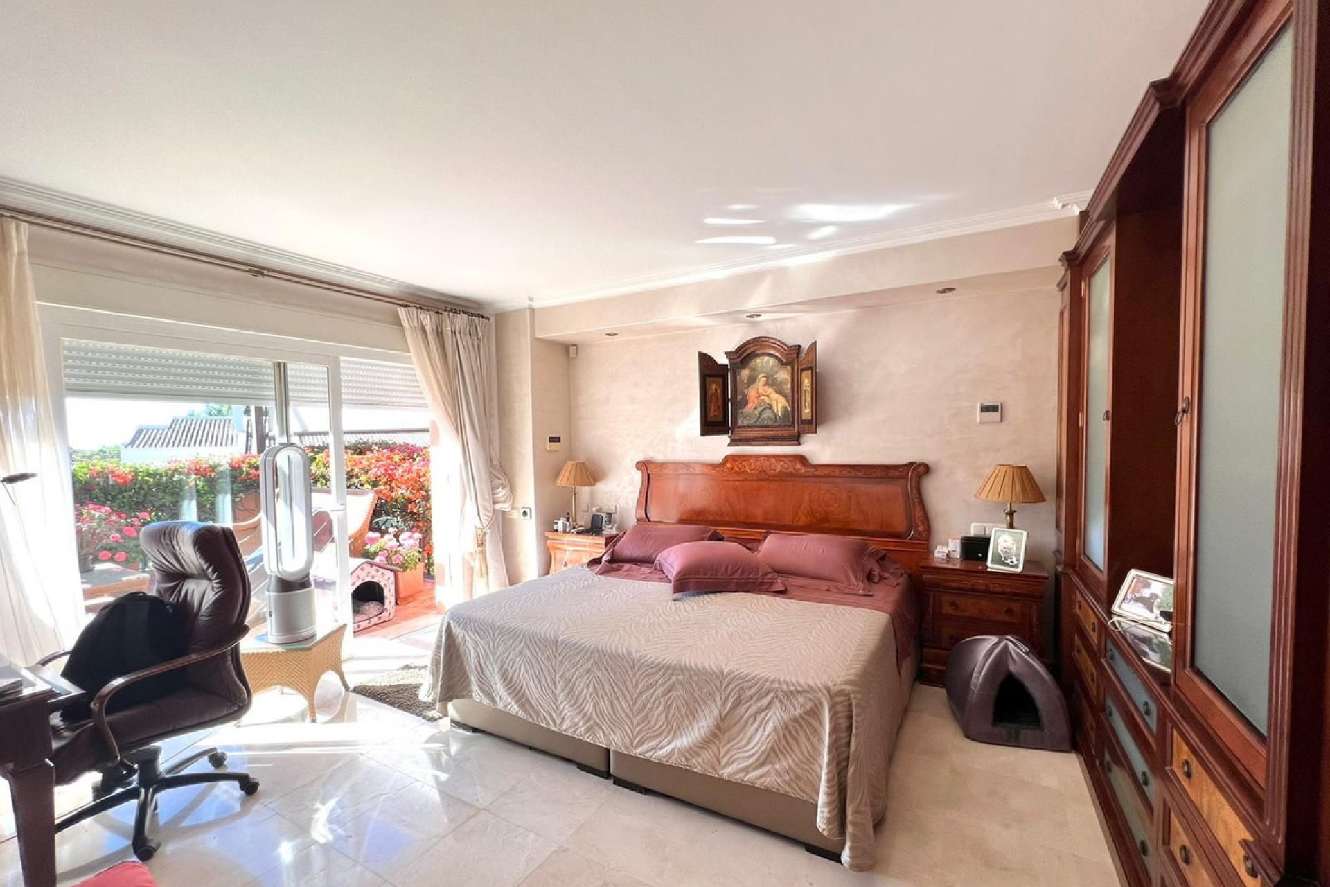 Resale - House - Detached Villa - Marbella - Nueva Andalucia