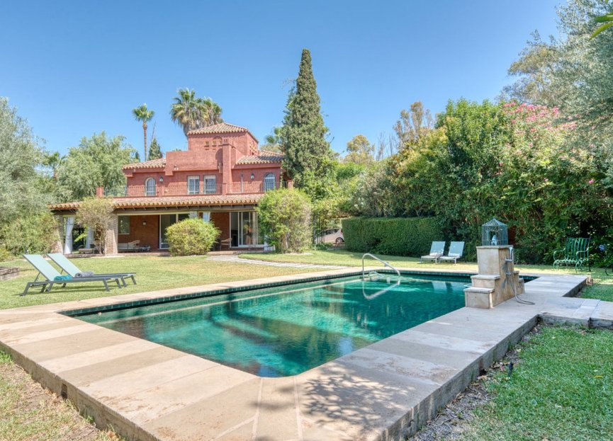 Resale - House - Detached Villa - Marbella - Nueva Andalucia