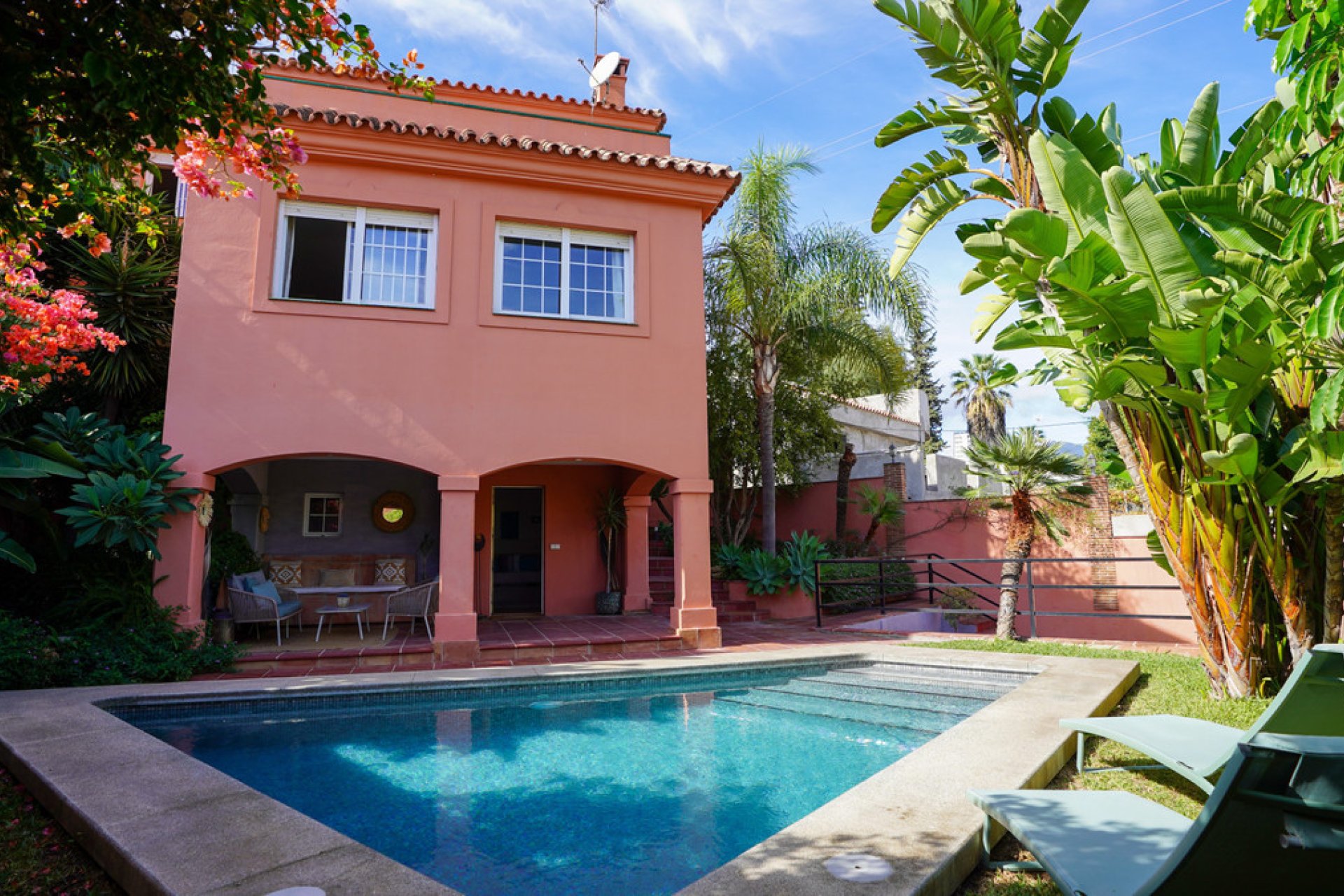 Resale - House - Detached Villa - Marbella - Nueva Andalucia