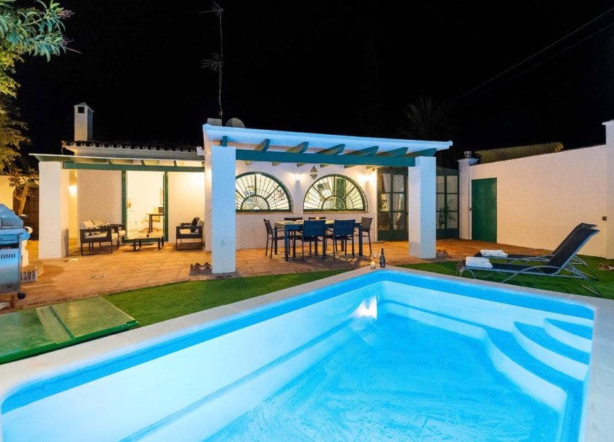 Resale - House - Detached Villa - Marbella - Nueva Andalucia