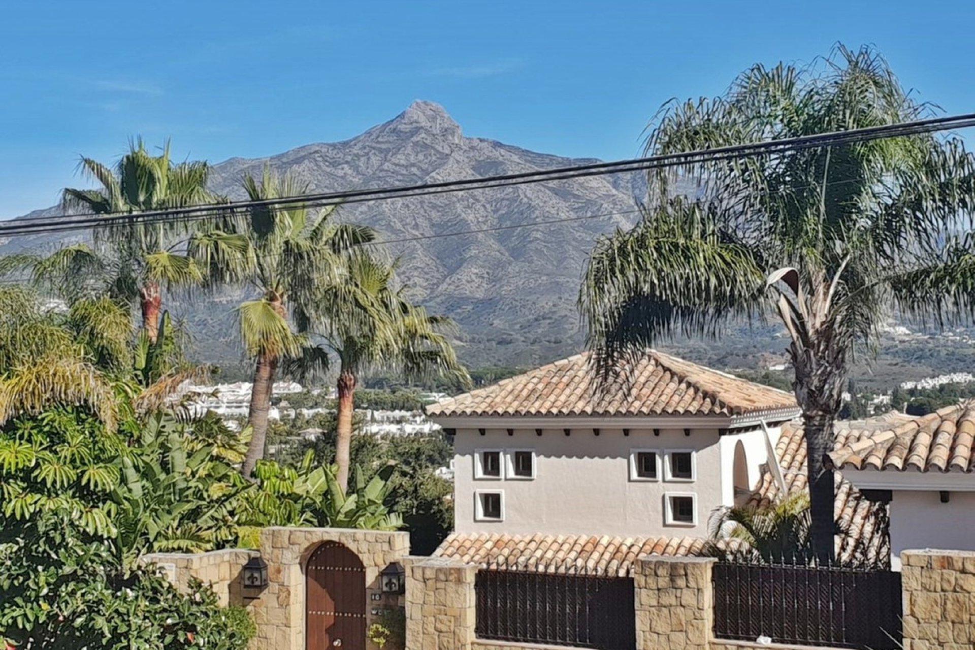 Resale - House - Detached Villa - Marbella - Nueva Andalucia