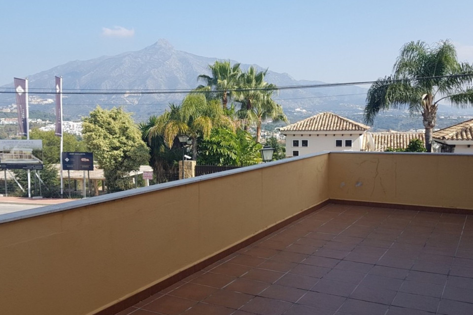 Resale - House - Detached Villa - Marbella - Nueva Andalucia